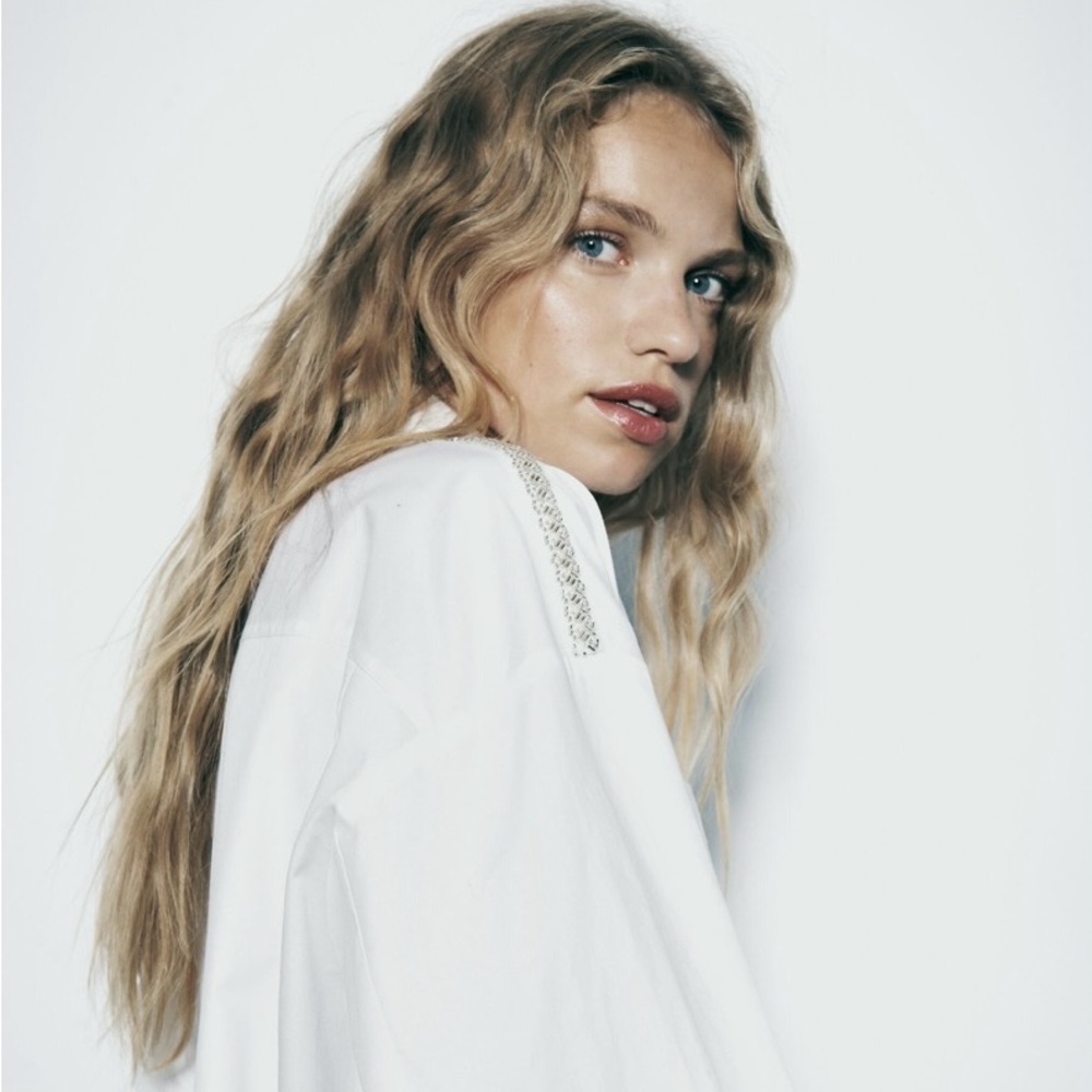 ❗️SOLD❗️ZARA BEADED SHOULDER POPLIN SHIRT WHITE - Picture 6 of 7